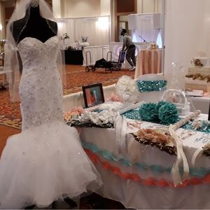 Elegant White Wedding Dress with Veil